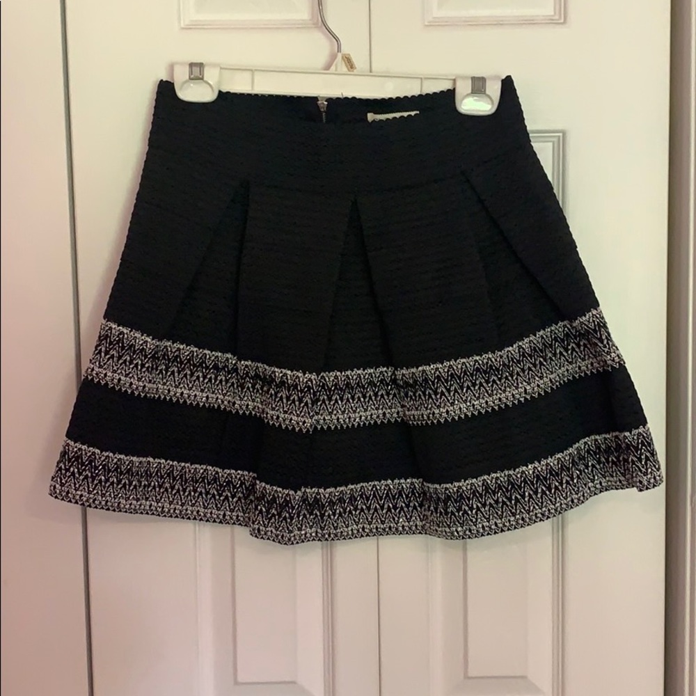 High waisted black skirt with silver accent